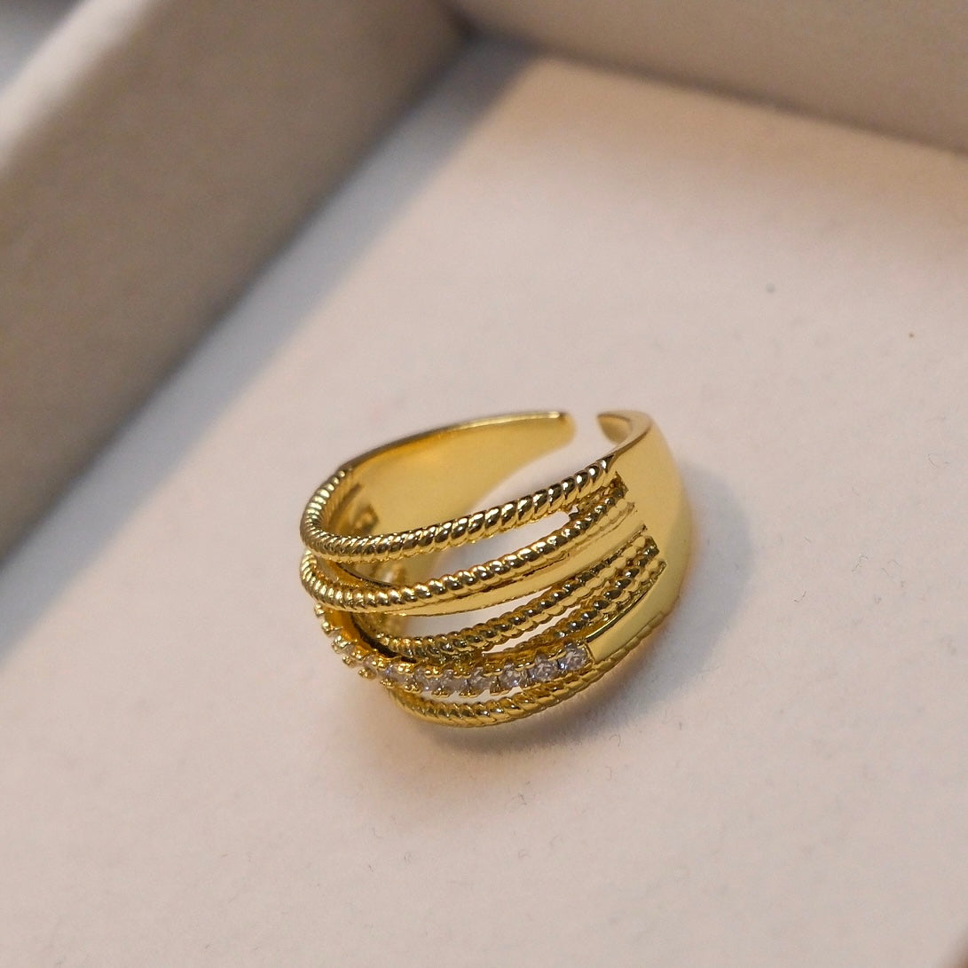 Luxurious Gold-plated Twisted Band Open Ring